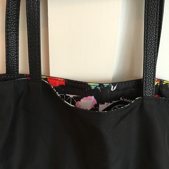 Steve Madden Reversible Black & Graffiti Tote - Picture 3 of 5